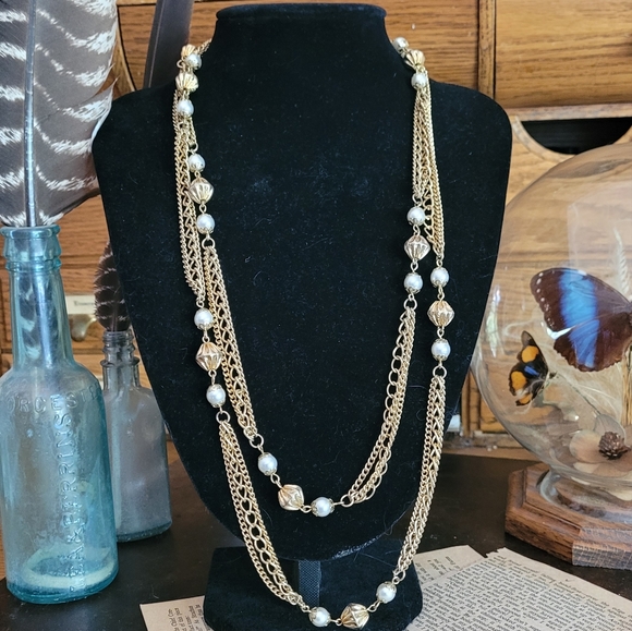 VTG Long Gold Toned and Faux Pearl Necklace - Picture 1 of 7